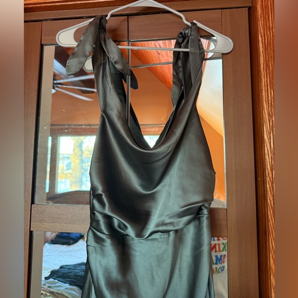 off the shoulder dress - Picture 2 of 7